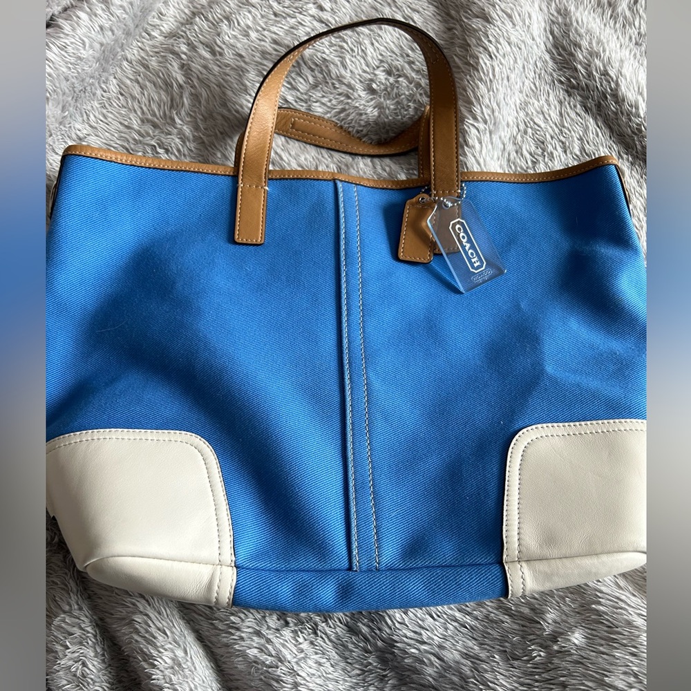 Blue and white Coach bag.